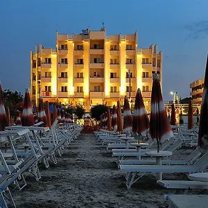 4* Hotel Life